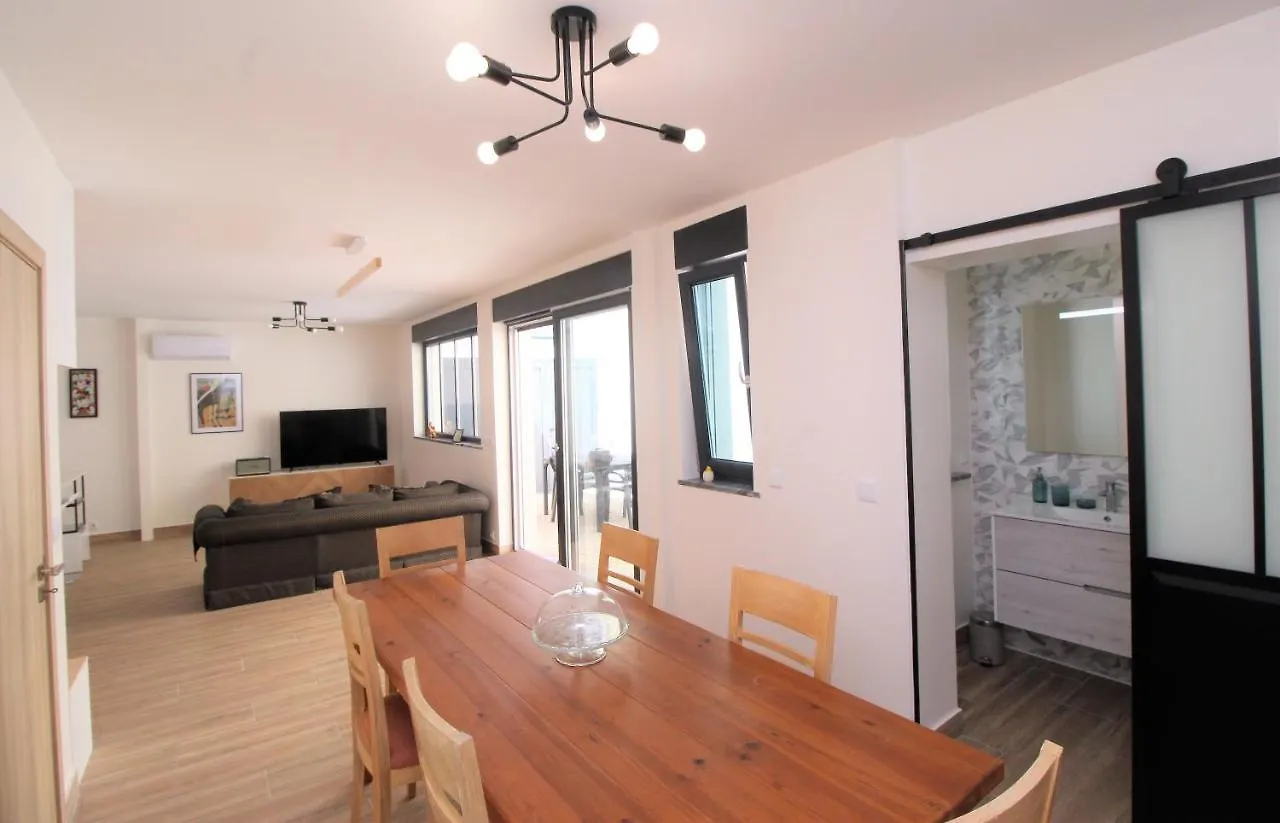 Mimosa House Cabanas 卡巴纳斯·德·塔维拉